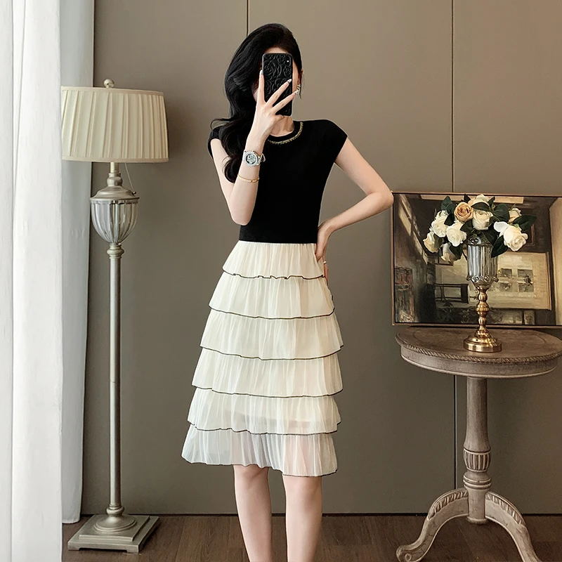 2025新款夏季女冰丝针织拼接衣裙收腰显瘦气质设计感高级连衣裙