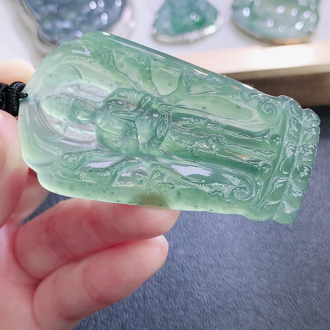 翡翠未镶嵌挂件翡翠