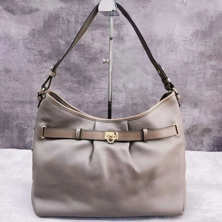 95新/菲拉格慕/C18971320185/[251129CZ02]