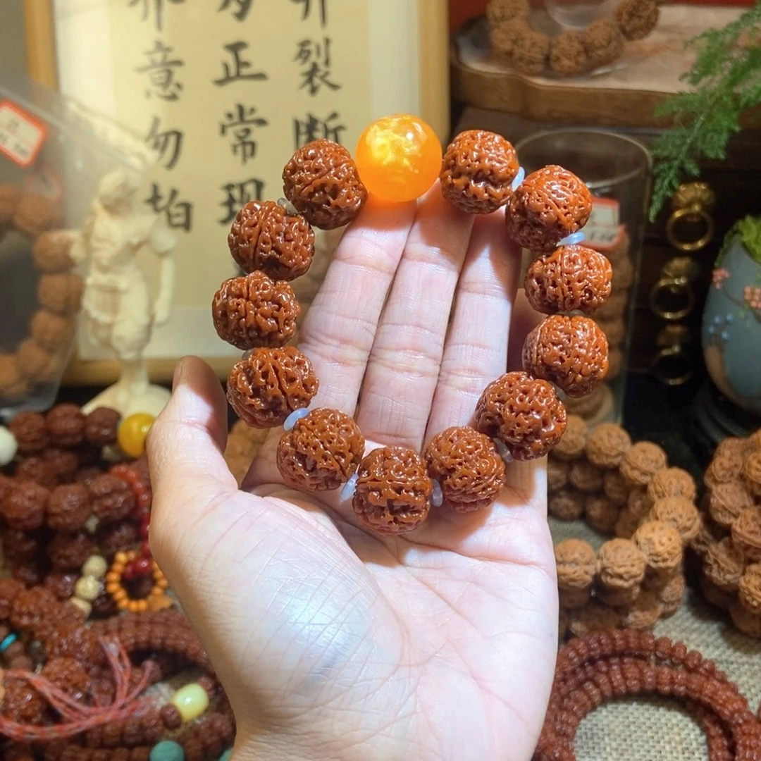 金刚菩提吊坠205玉化黄珠