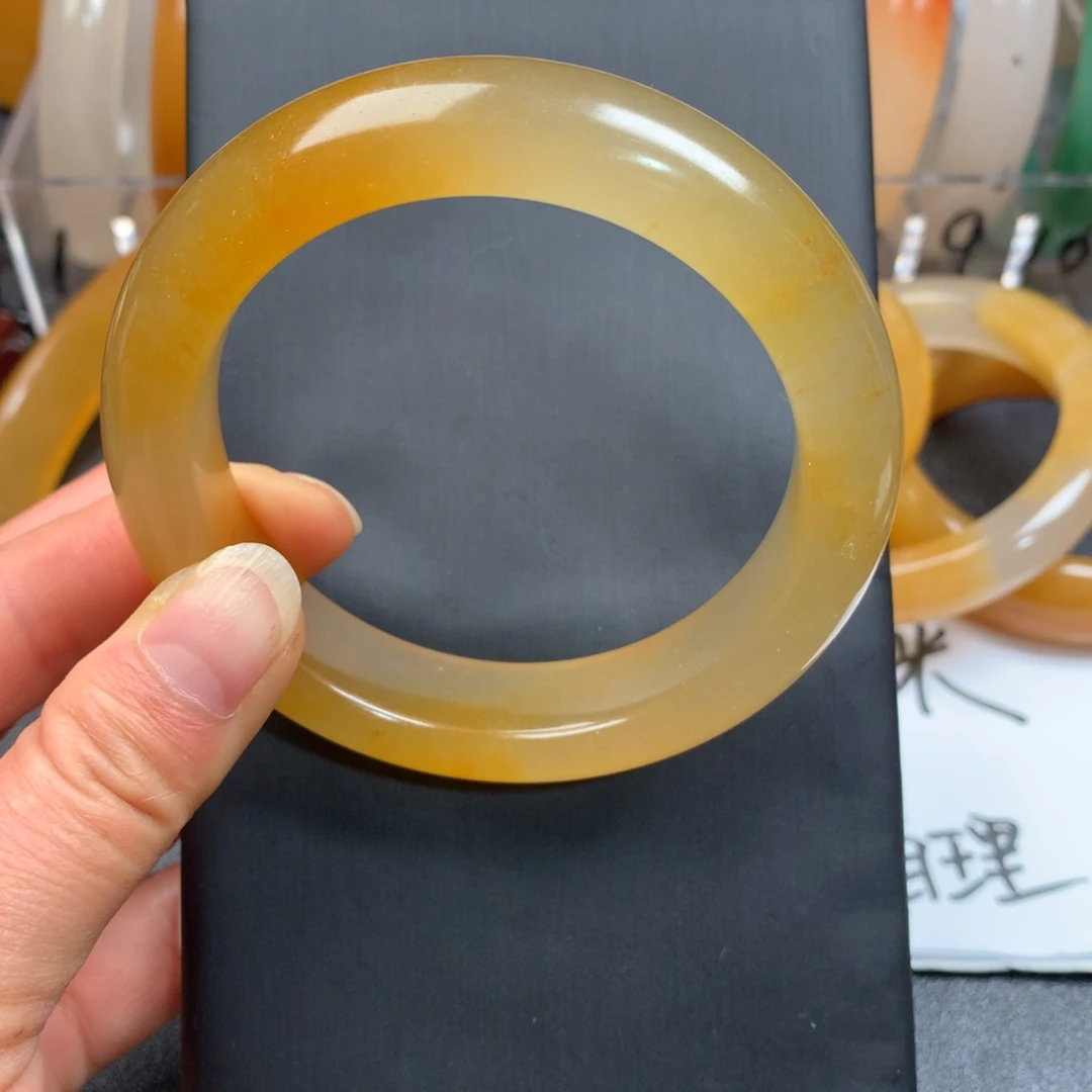 石英质玉（黄龙玉）未镶嵌手镯