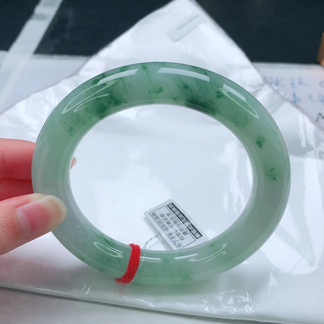 翡翠手镯未镶嵌媛**子60.5圈