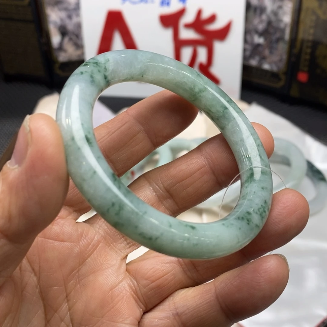 翡翠未镶嵌手镯翡翠手镯54卡10