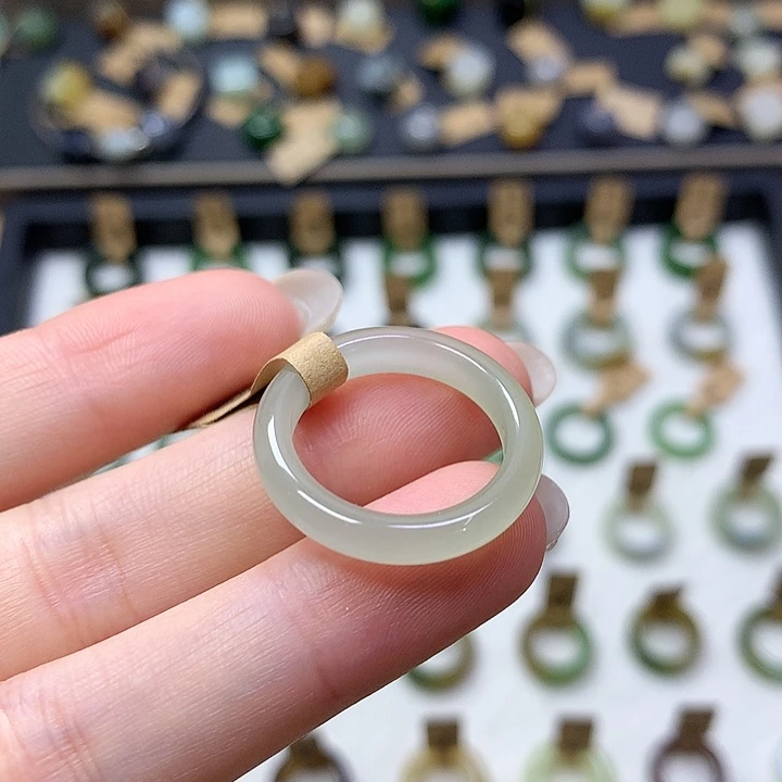 和田玉戒指未镶嵌