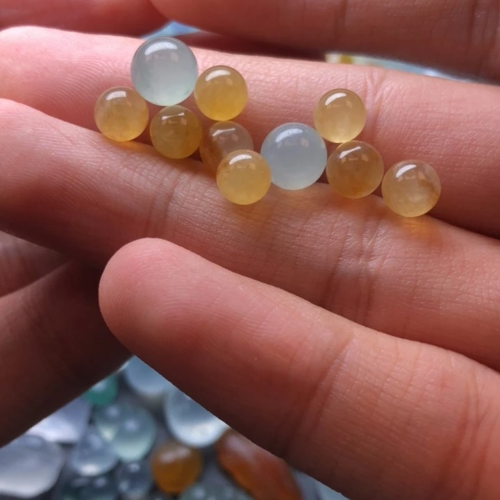 定制翡翠未镶嵌挂件