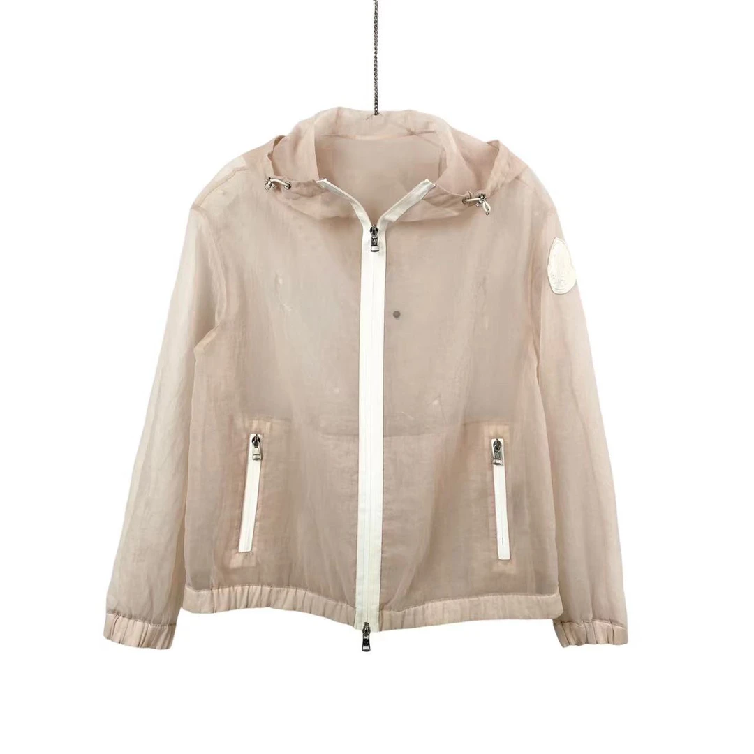 99新 MONCLER  ti044 刺绣徽标logo连帽外套 1码 99新