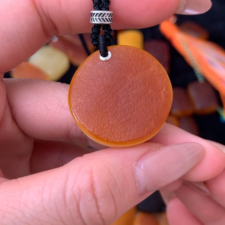 原皮留皮切牌吊坠