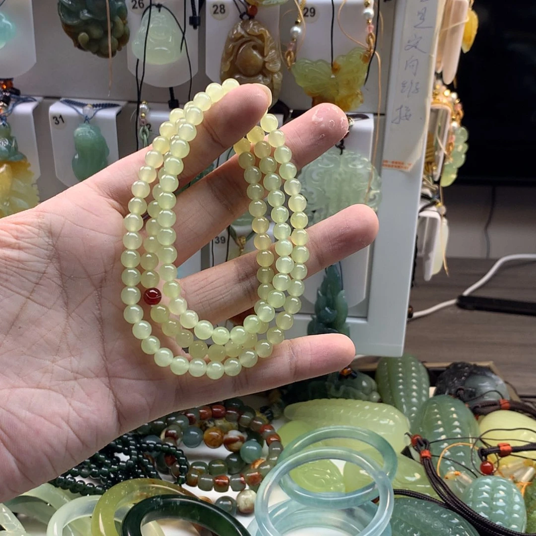 【闪购商品】蛇纹石玉未镶嵌颈饰