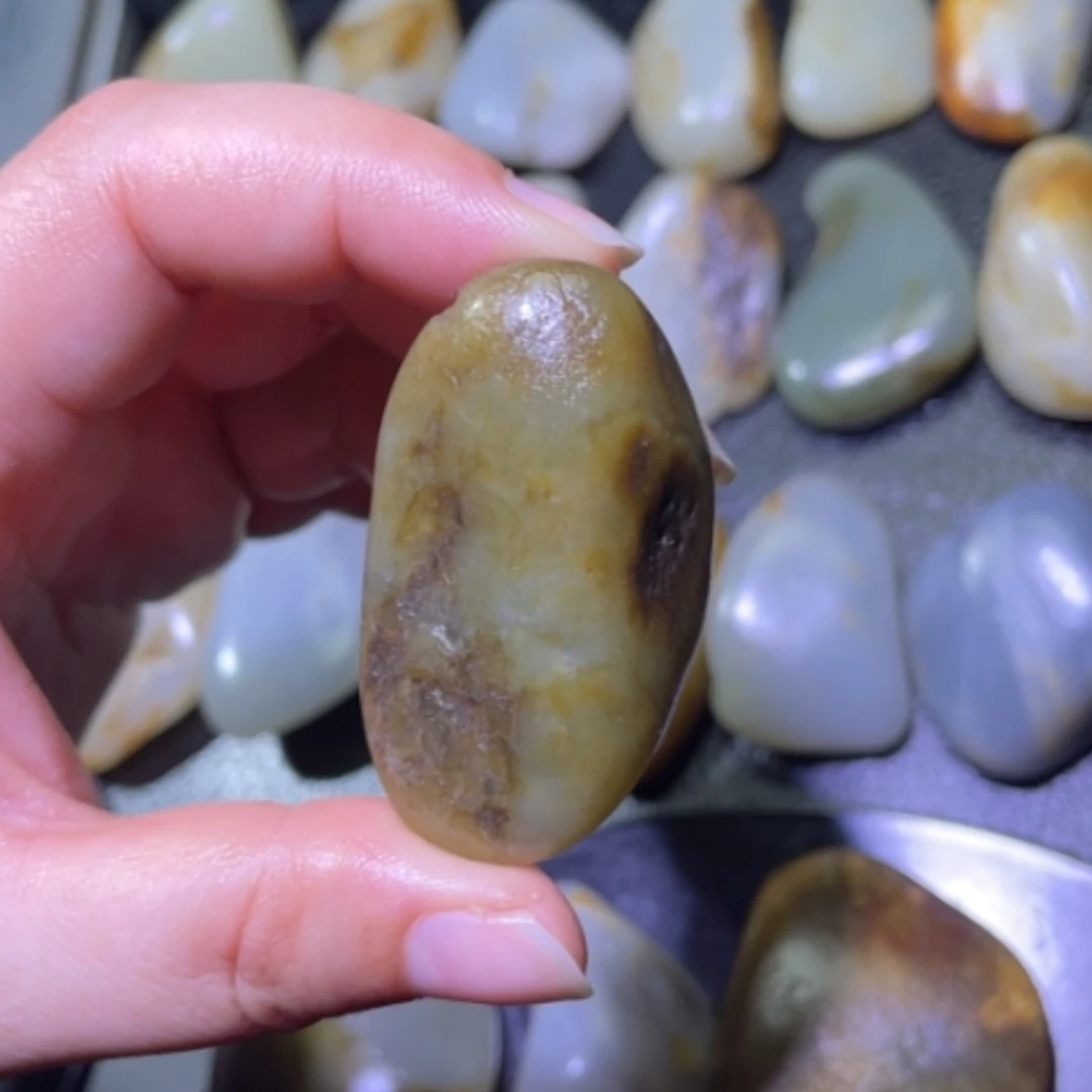 【闪购商品】颈饰未镶嵌和田玉