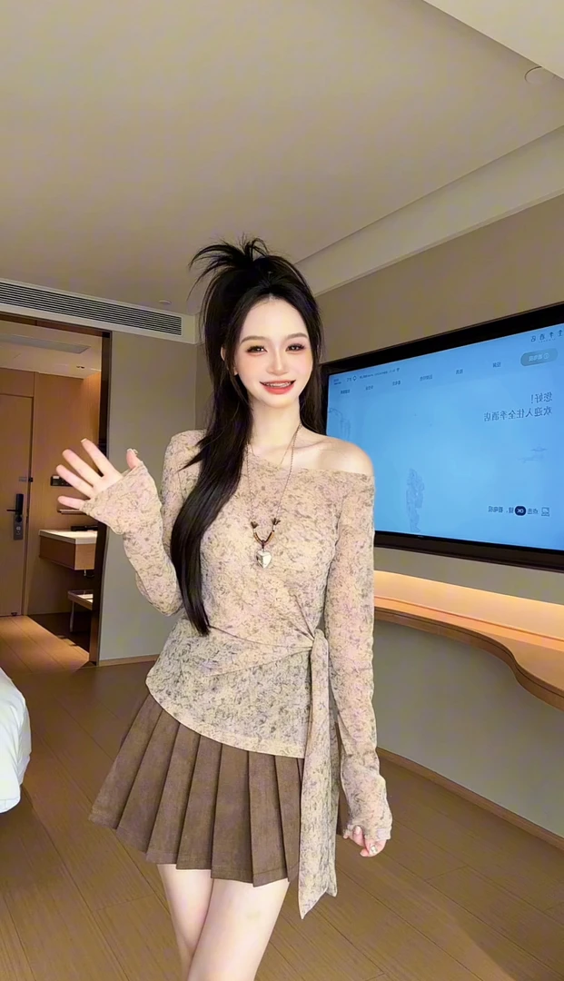 法式气质晕染斜领不规则露肩长袖新款女系带收腰百搭打底衫上衣秋