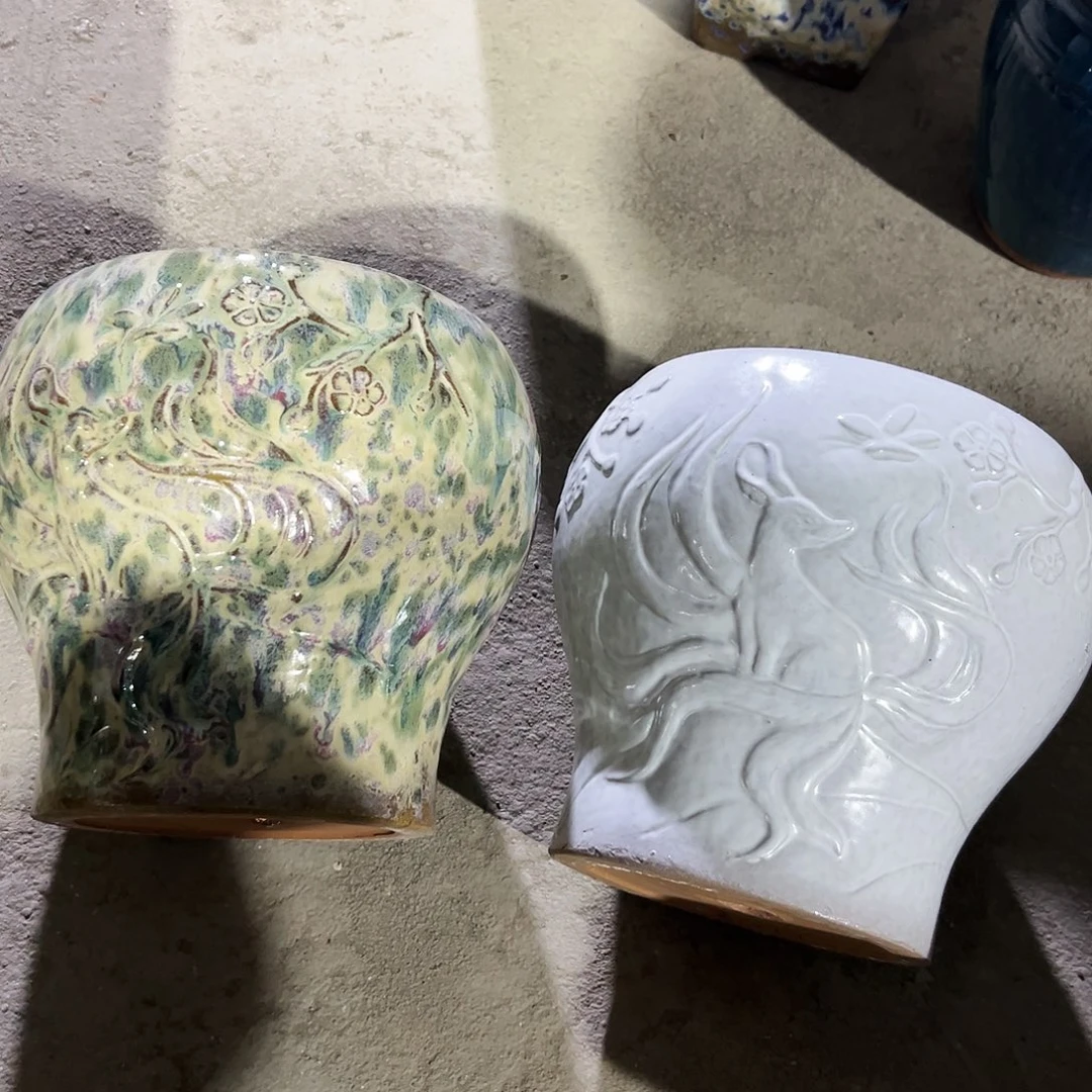 紫砂花盆花盆里的小