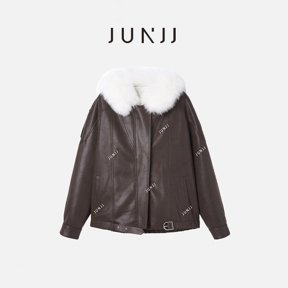 杰瑞【空中假日】白鹅绒进口芬兰狐狸毛领连帽羽绒服秋冬保暖外套