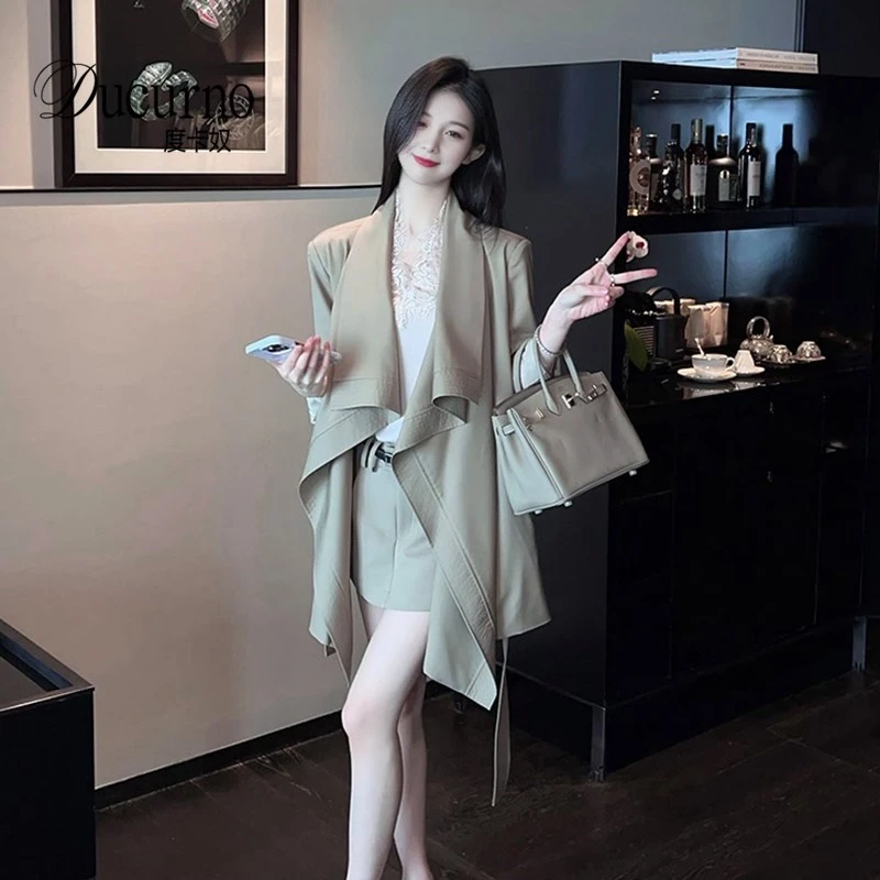百搭风衣外套女装秋季外套2025新款气质显瘦垂坠感小个子短款上衣