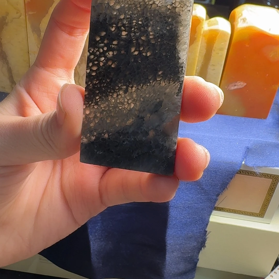 昌化石昌化蜂窝冻牌子