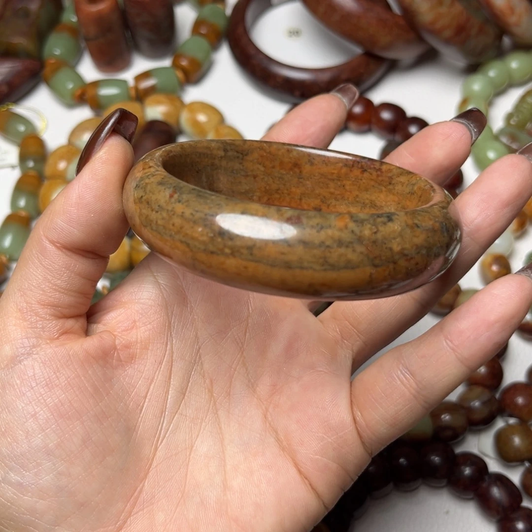 岫岩河磨玉（透闪石质玉）未镶嵌手镯河磨玉段树林火燎细皮62口