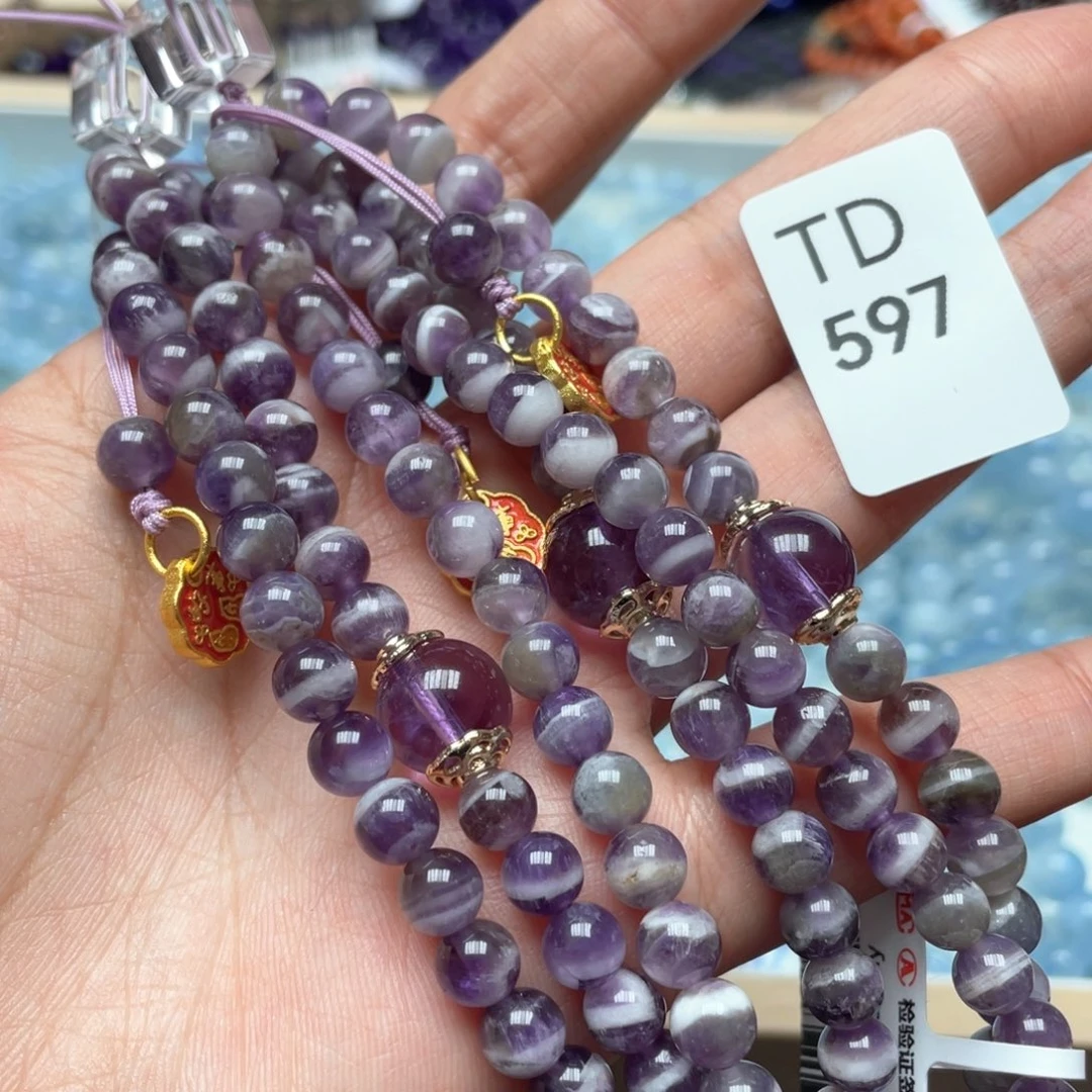 水晶多样性发一只未镶嵌