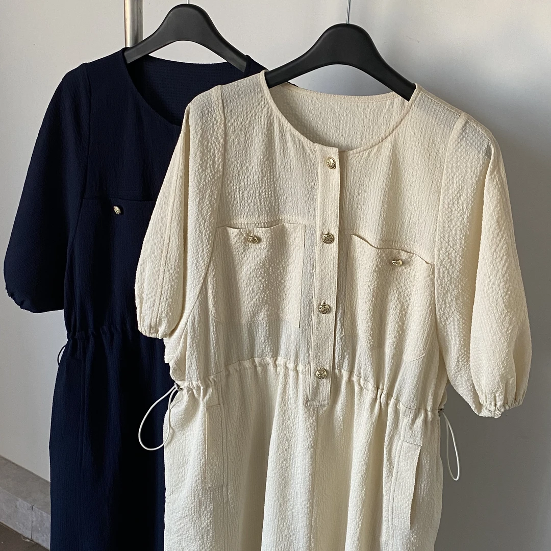 【老板娘专属】胸兜收腰连衣裙