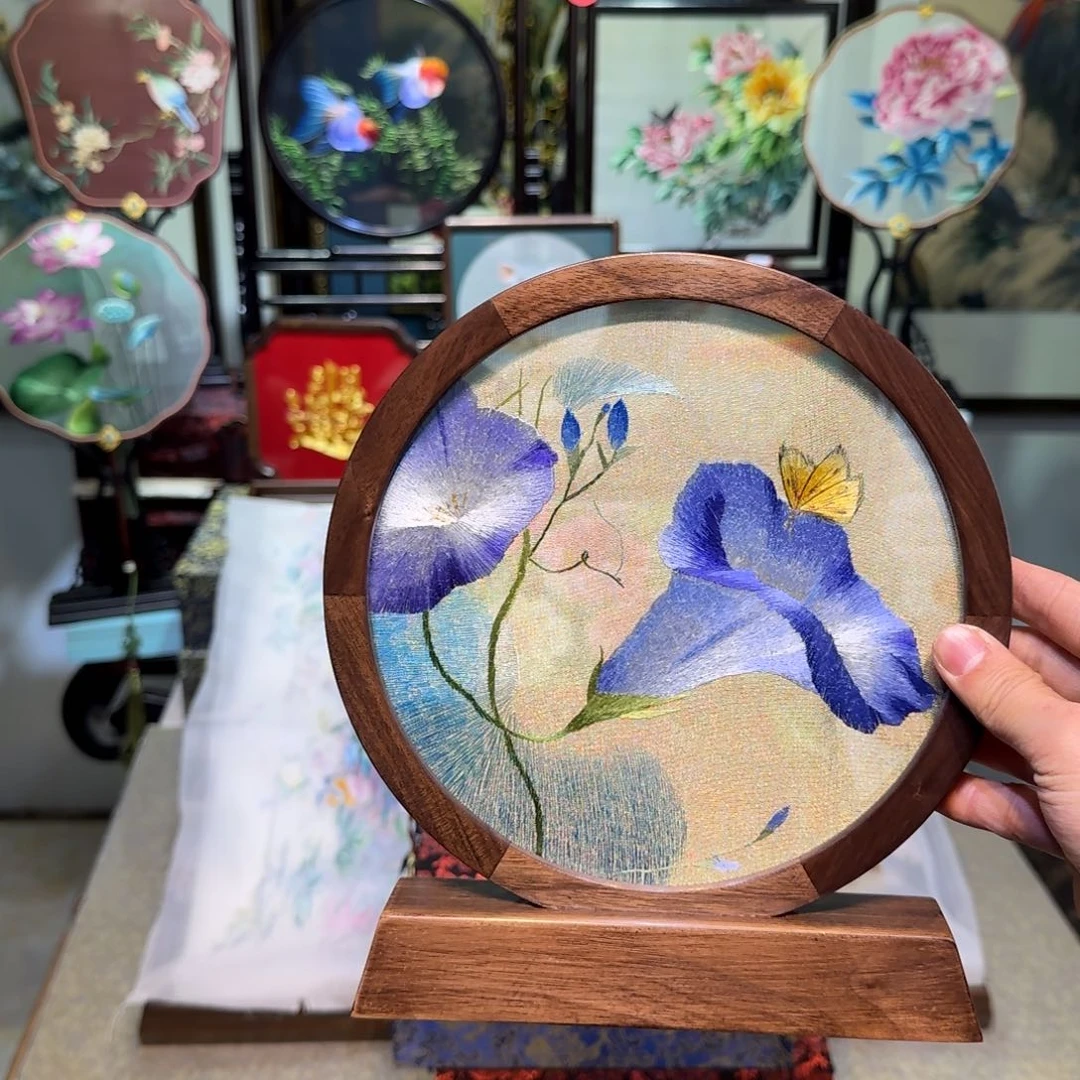 刺绣刺绣工艺精湛