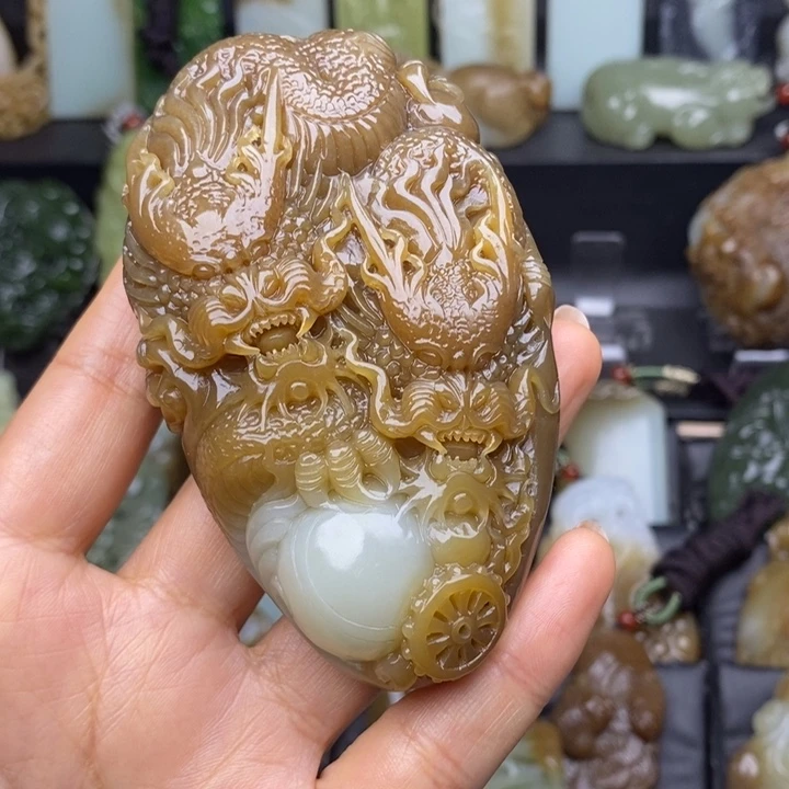 胖***伍颈饰未镶嵌和田玉（糖玉）