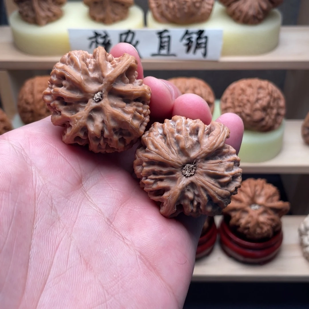 文玩核桃吊坠苹果38