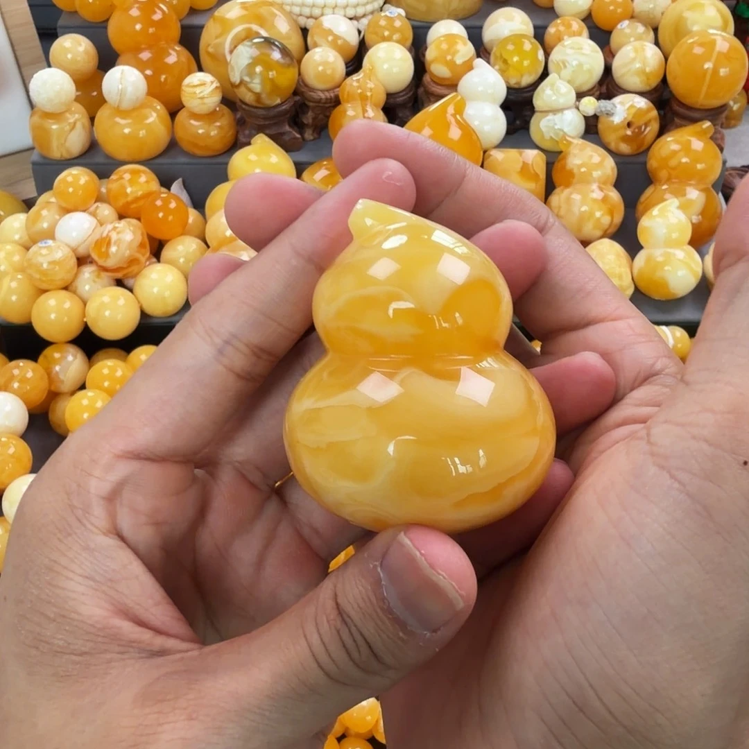 琥珀未镶嵌珠宝奇石