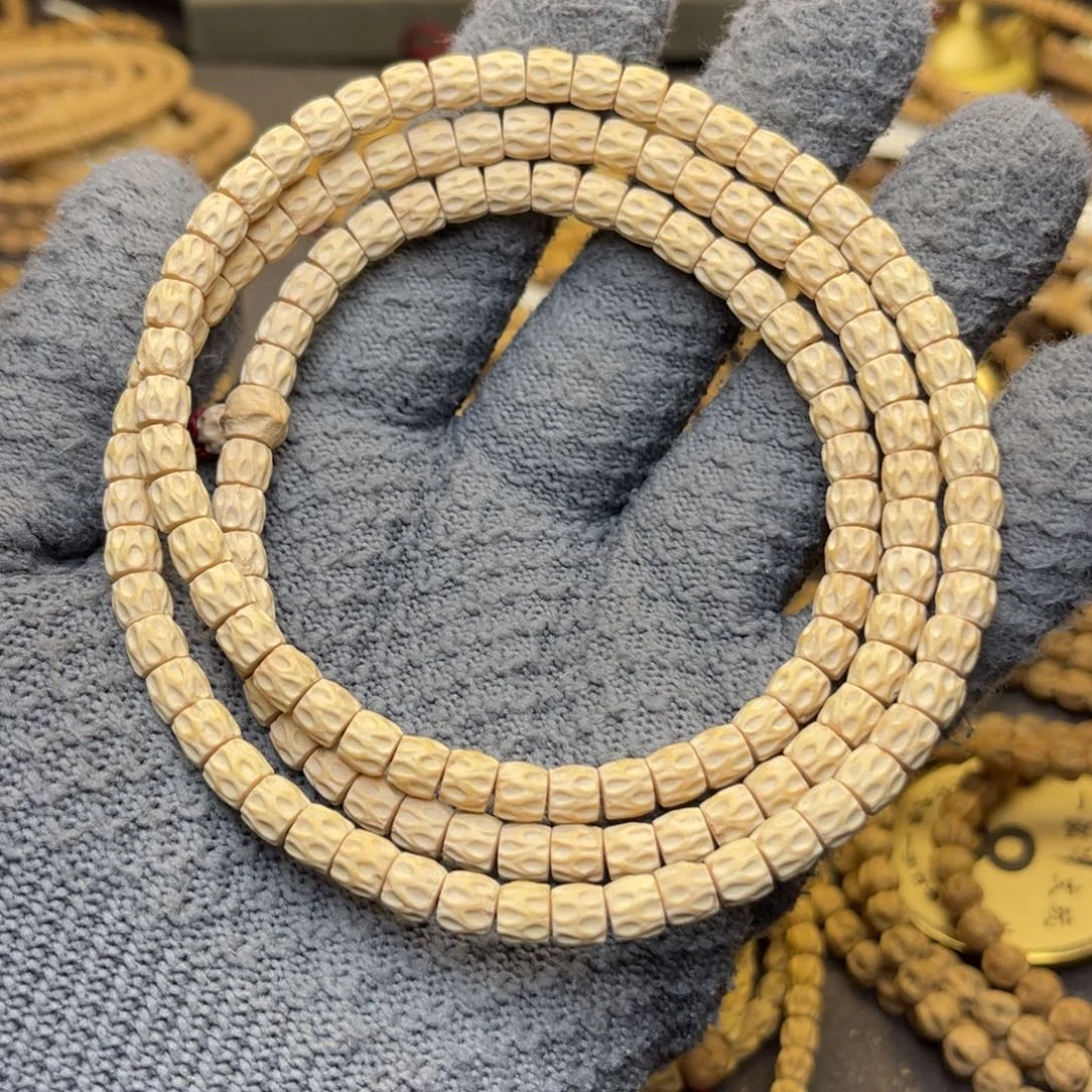 顾***枫吊坠柏香籽/百香籽