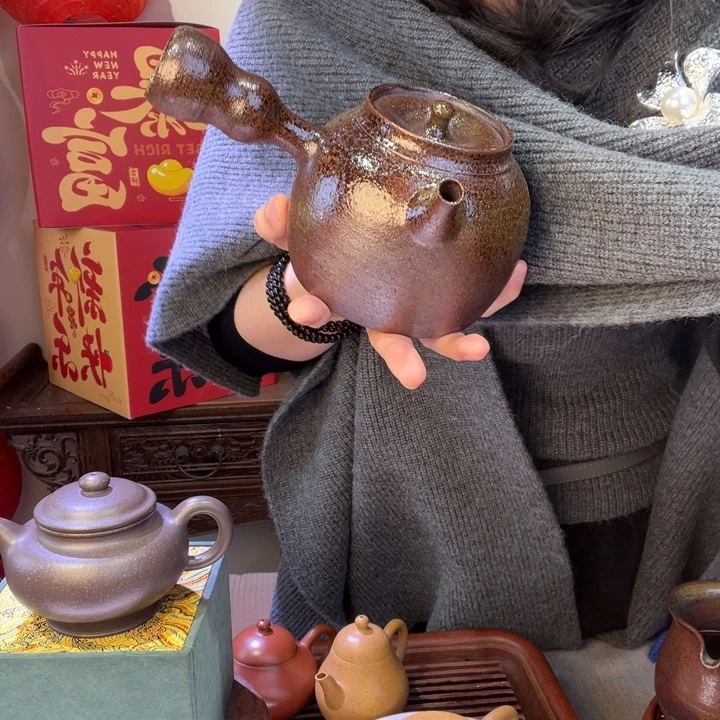 紫砂茶壶宜兴市气象