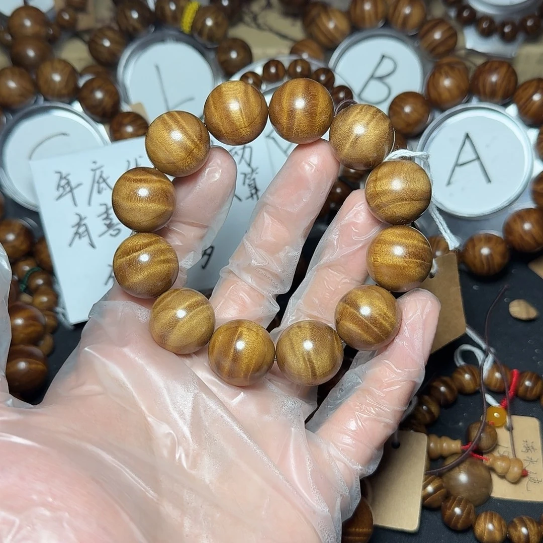手串/手链楠木（金丝楠）黄金底水波纹