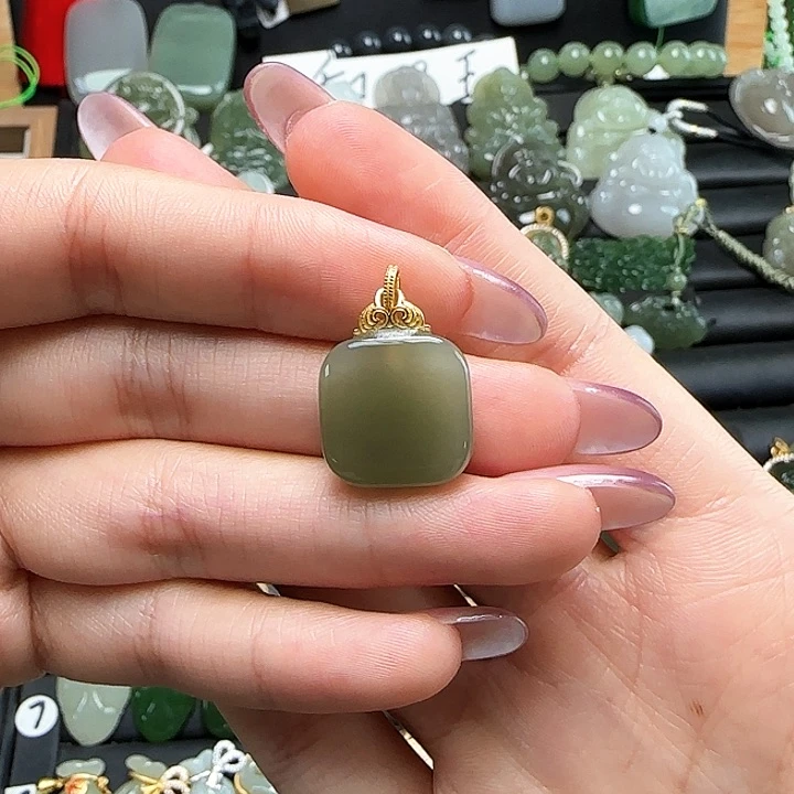 颈饰银S925镶嵌和田玉