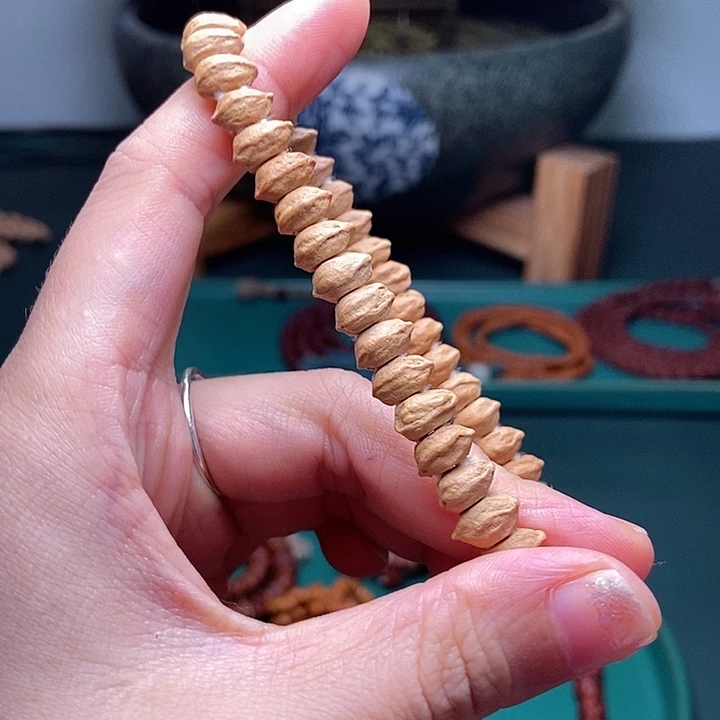 柏香籽/百香籽吊坠67.7孤品手串