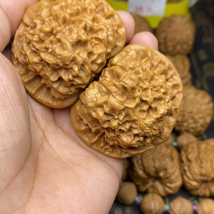 文玩核桃把件官帽50