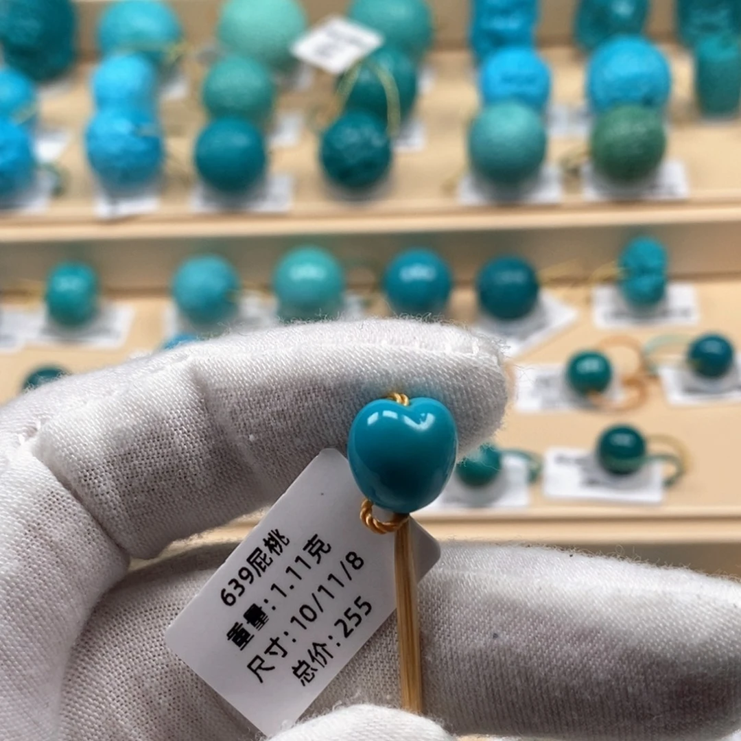 绿松石未镶嵌精品原矿高瓷绿松石