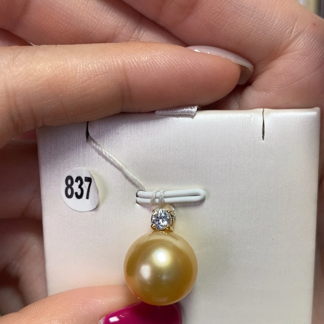 海水珍珠吊坠(不含链)18K金镶嵌