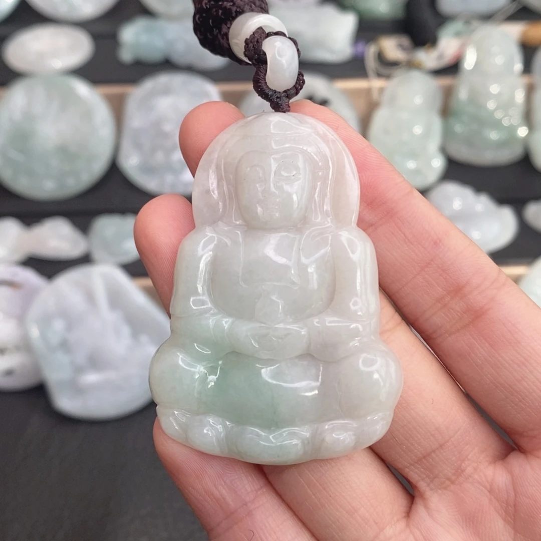 颈饰未镶嵌翡翠观音