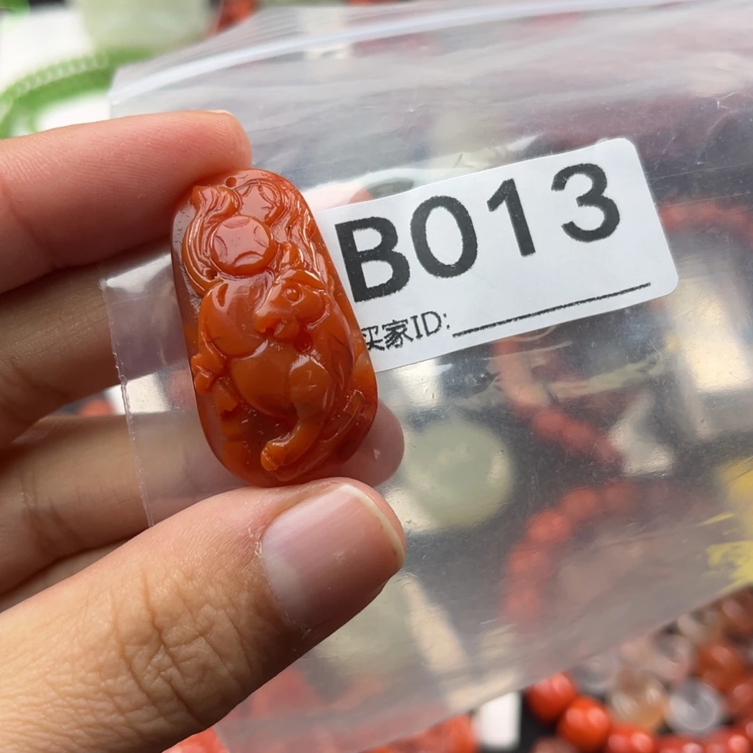 南红玛瑙未镶嵌珠宝奇石