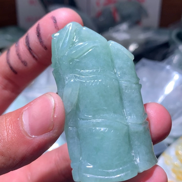 翡翠未镶嵌颈饰保真天然a货翡翠
