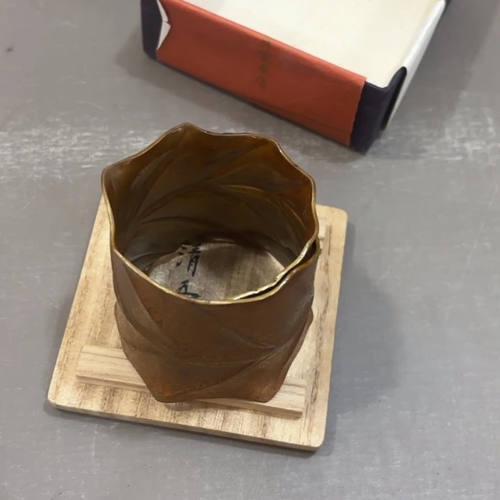 茶杯紫砂F****e非常美丽漂亮的物品