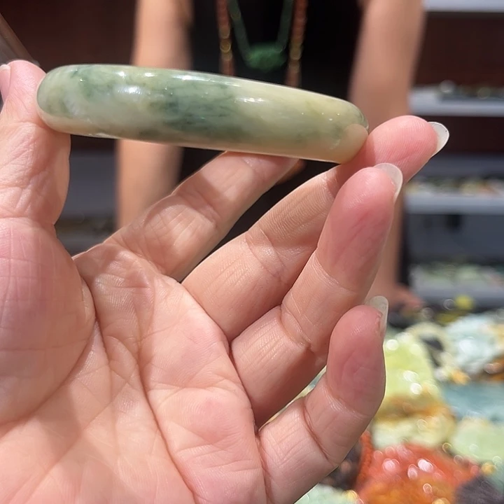 未镶嵌岫玉毛衣链