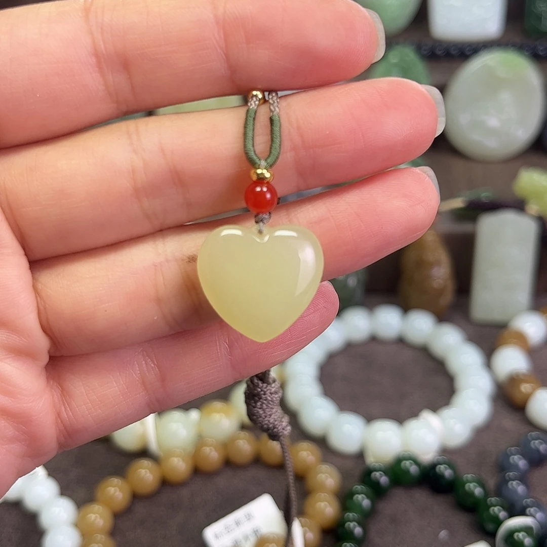 和田玉未镶嵌手串