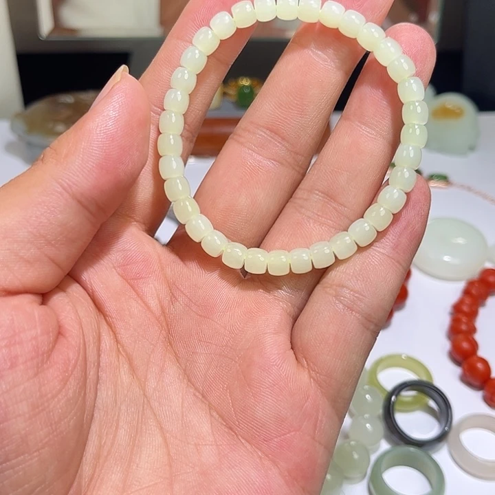 未镶嵌手链和田玉（糖玉）