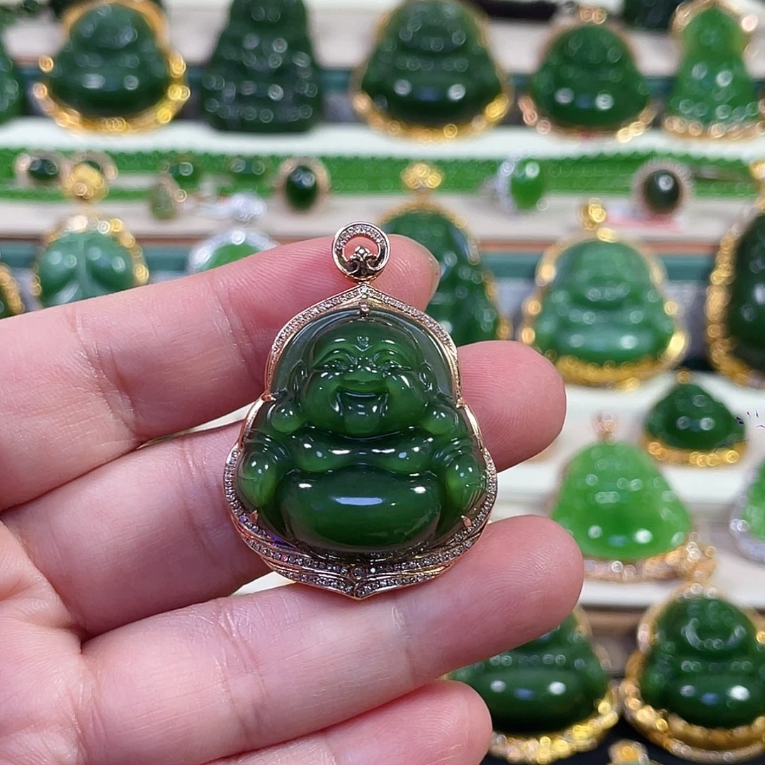 颈饰18K金镶嵌和田玉（碧玉）辣绿佛公29mm