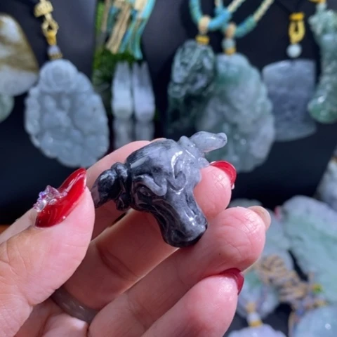 【闪购商品】颈饰未镶嵌翡翠牛头