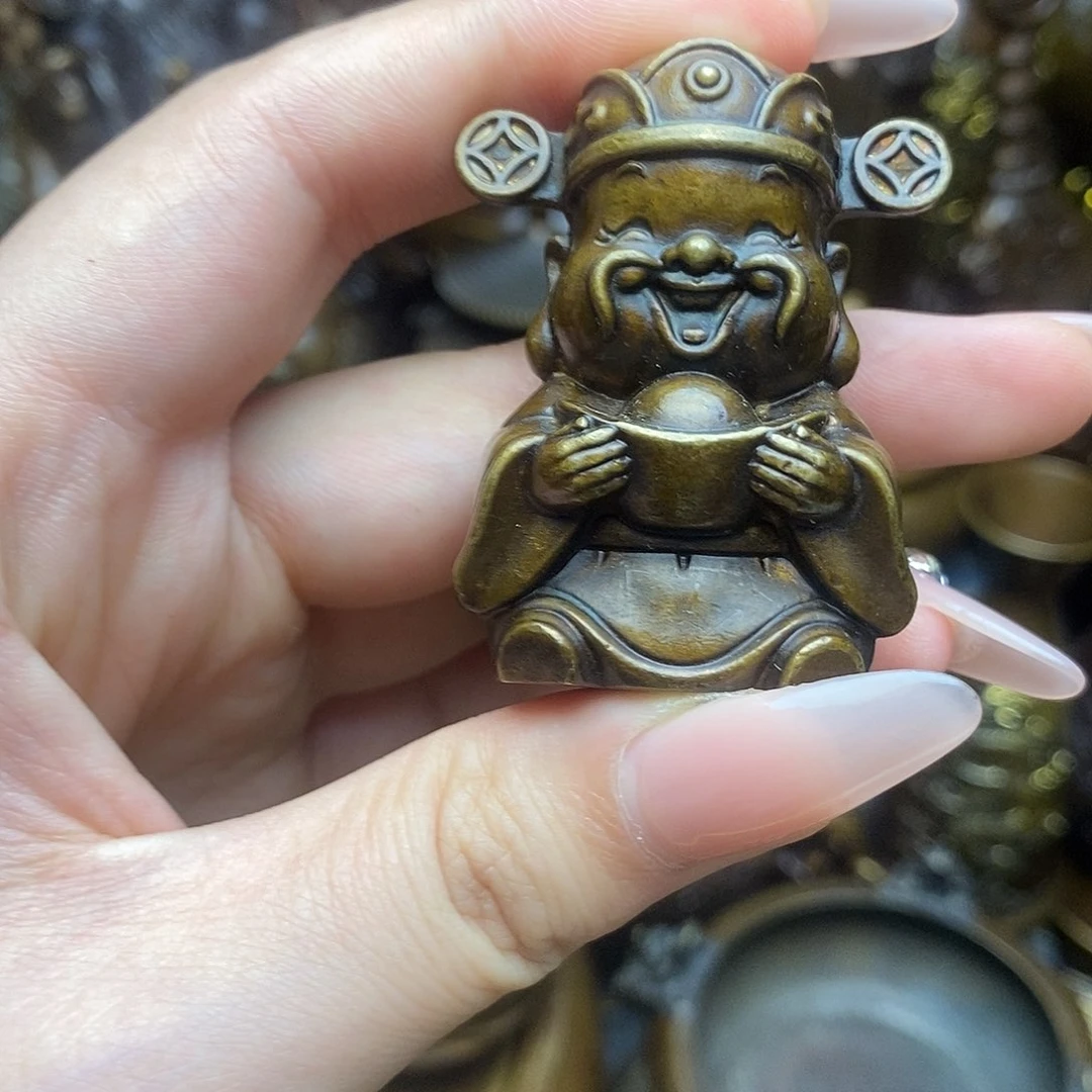 铜器摆件做工精良