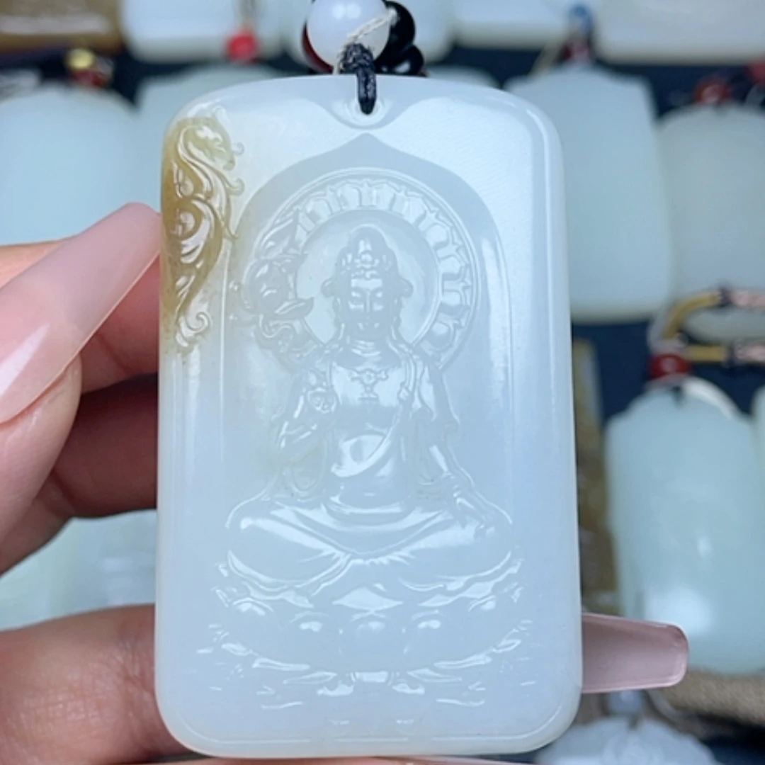 【闪购商品】颈饰未镶嵌和田玉