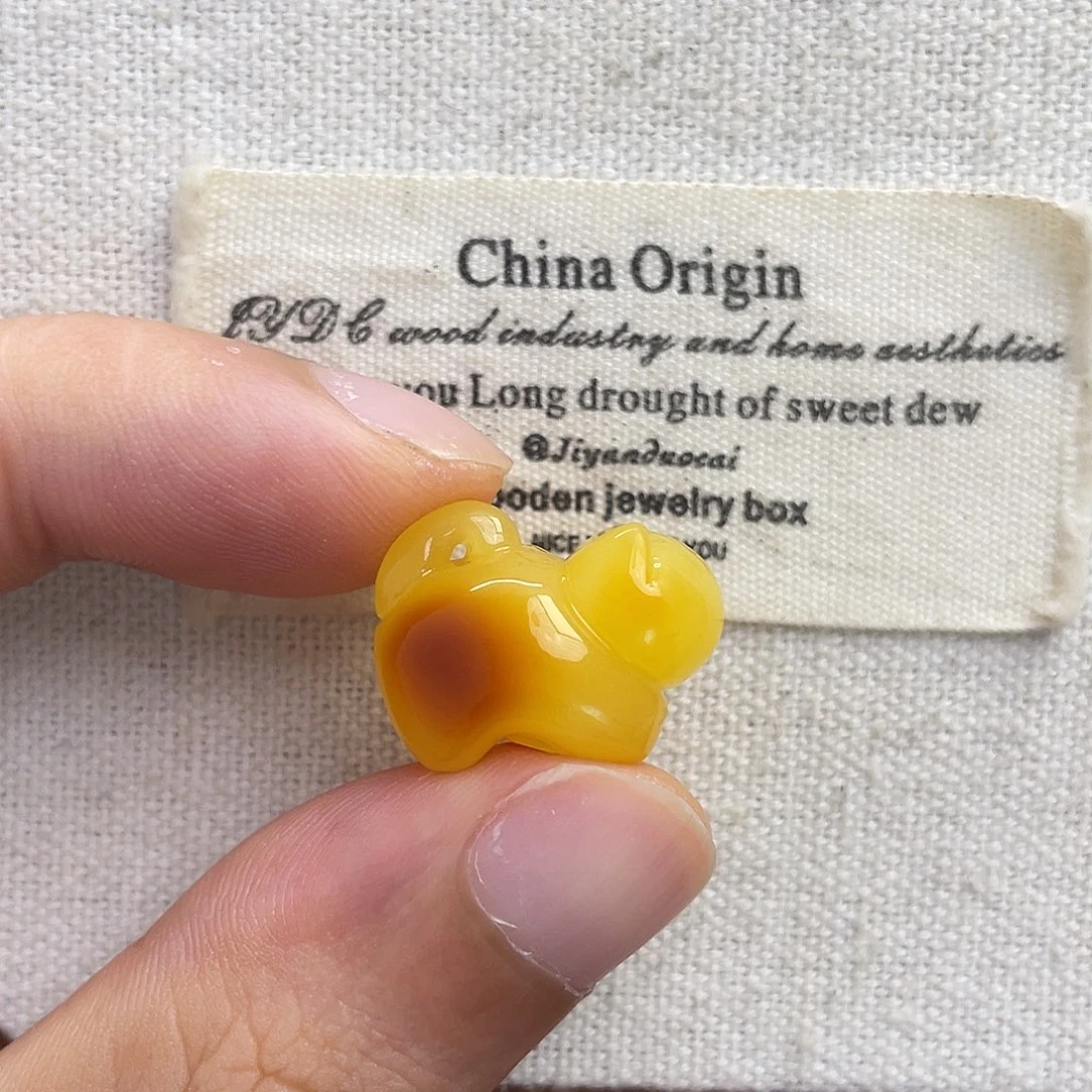 琥珀未镶嵌珠宝奇石小猫咪
