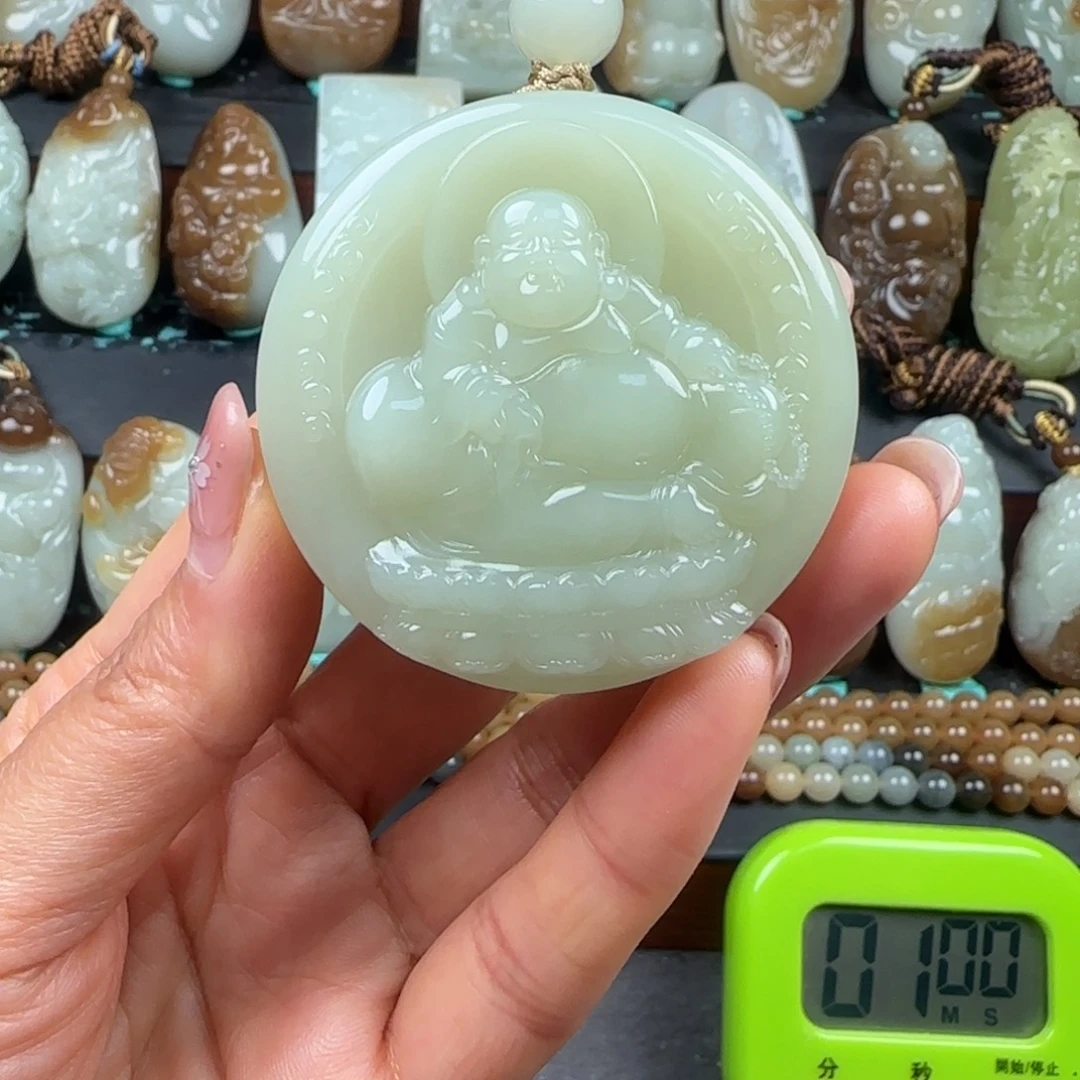 欣***6和田玉未镶嵌挂件