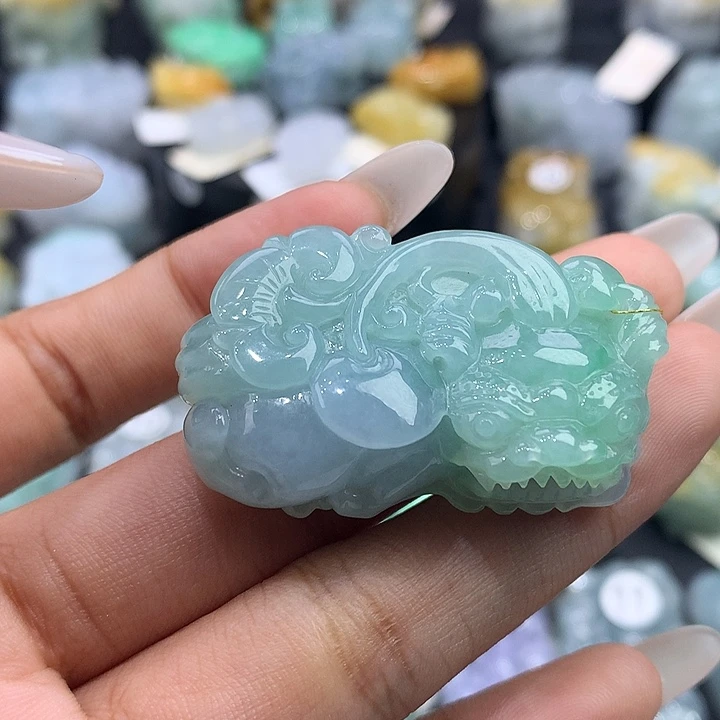翡翠未镶嵌颈饰天然缅甸翡翠