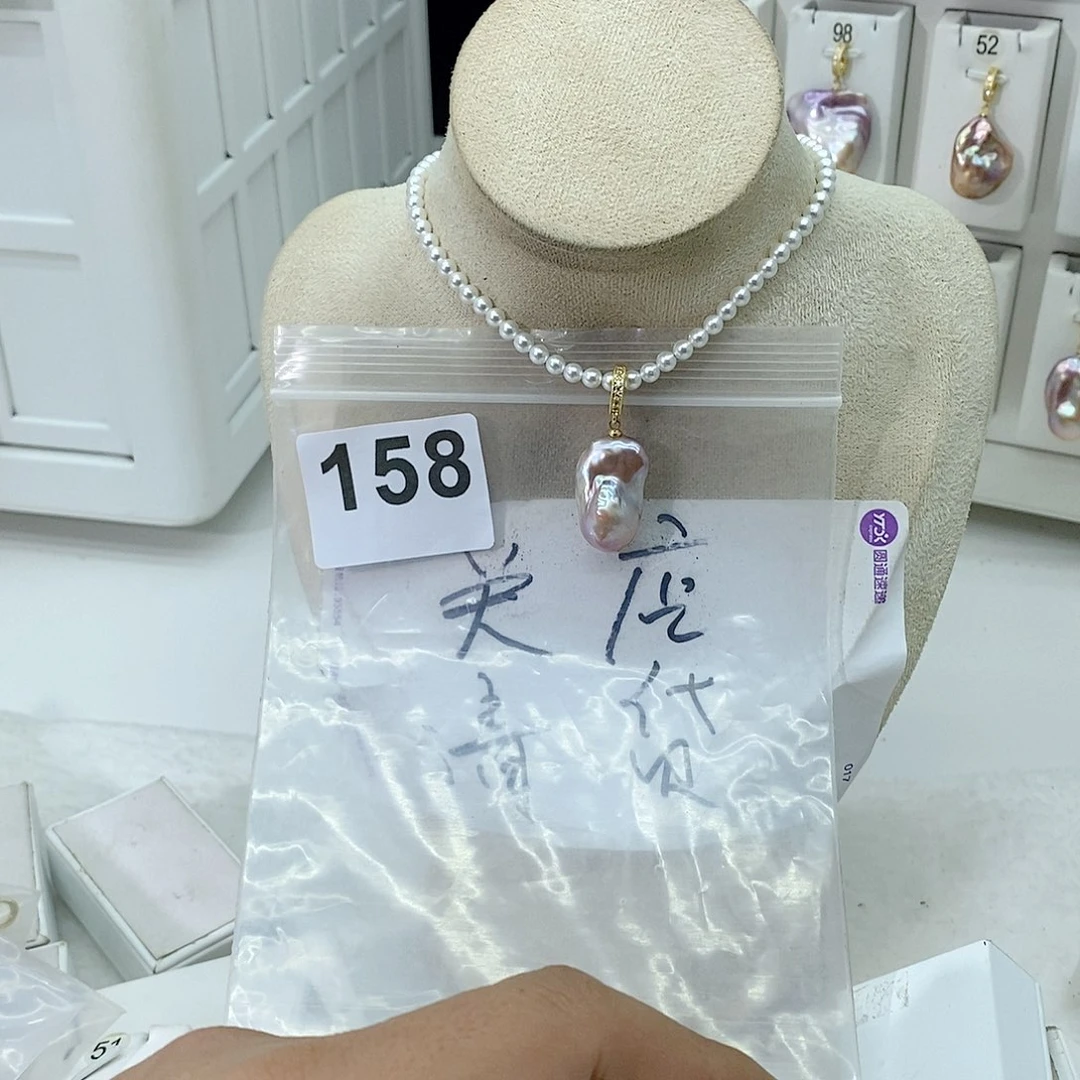 淡水珍珠颈饰合金