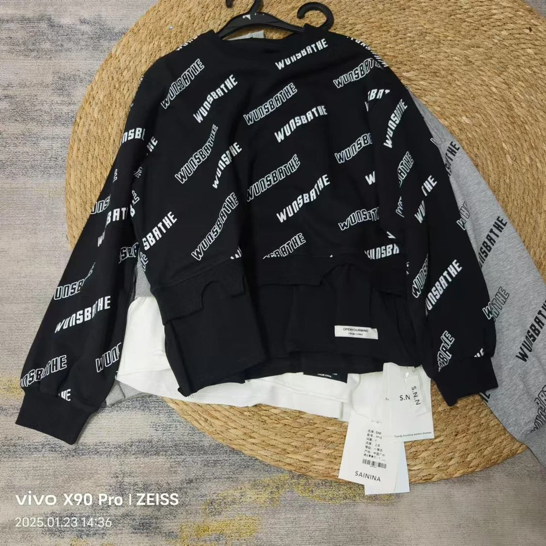 唯琳剪标 C2-4-9918款 字母圆领长袖卫衣