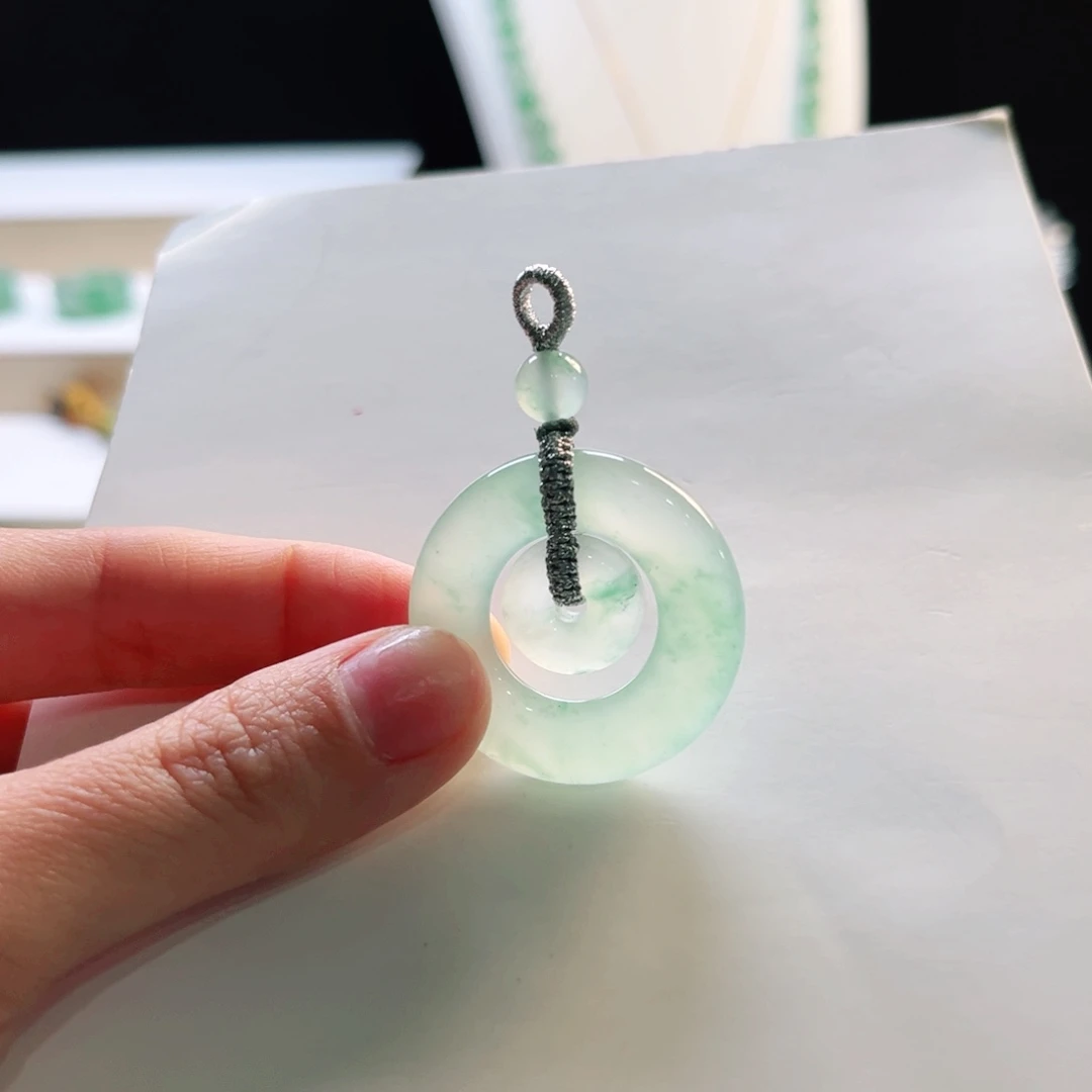 石英质玉吊坠(不含链)未镶嵌